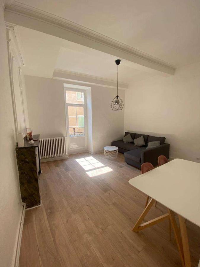 Appartement De Charme En Centre Ville Millau Kültér fotó